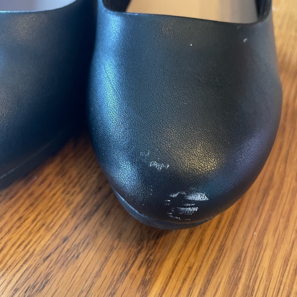 Clarks Black High Heel Pumps - Picture 7 of 10